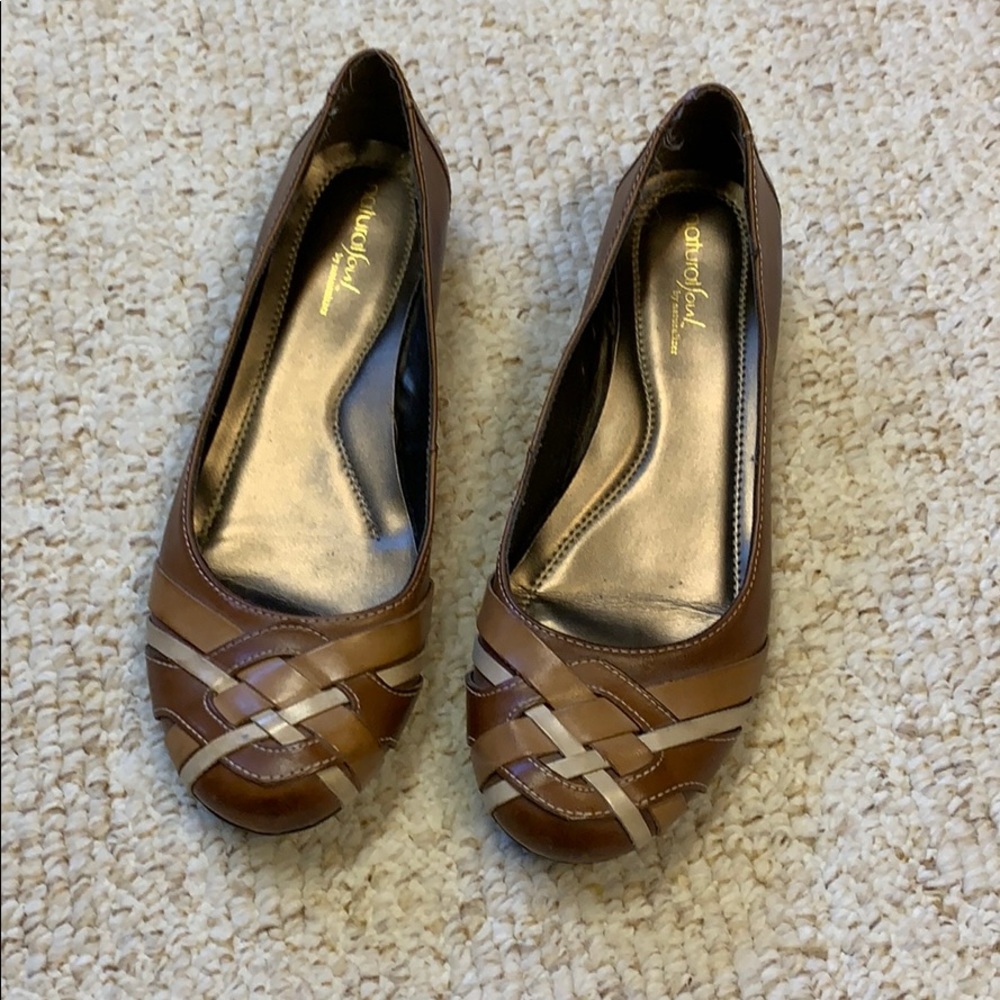 Woven toe, one-inch tapered heel “flats”